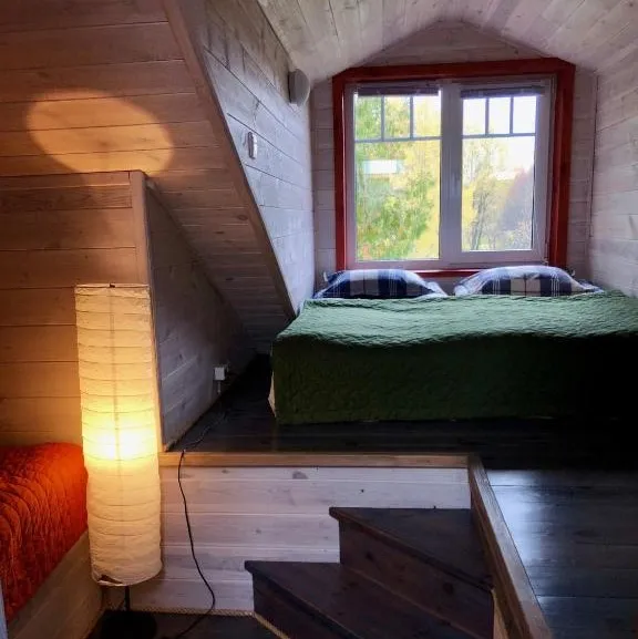 4 apartamentas — Du lygiai su miegamąja mansarda